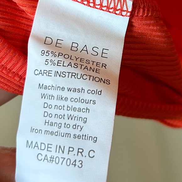 Orange crop top with wrap around ties - Picture 5 of 6